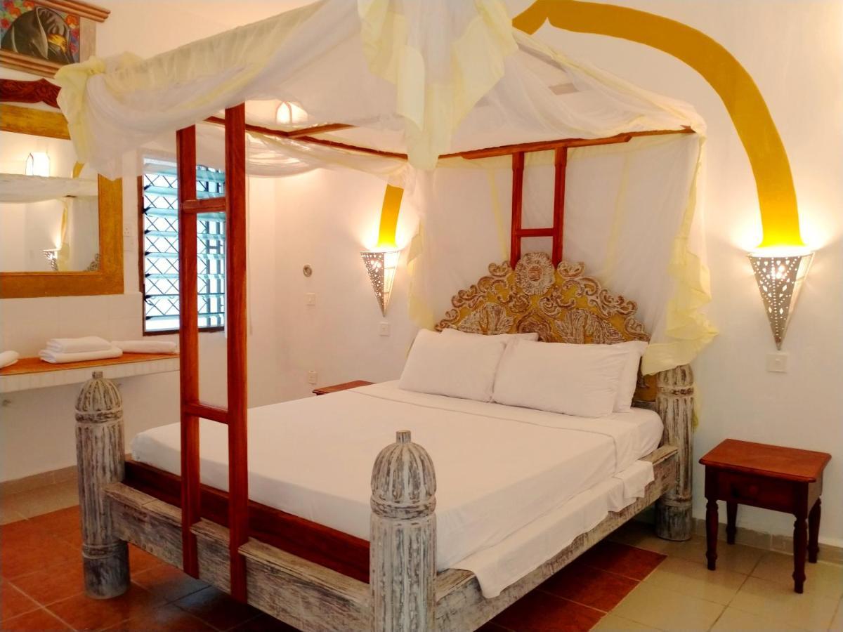 Watamu Solana Apartments Екстер'єр фото