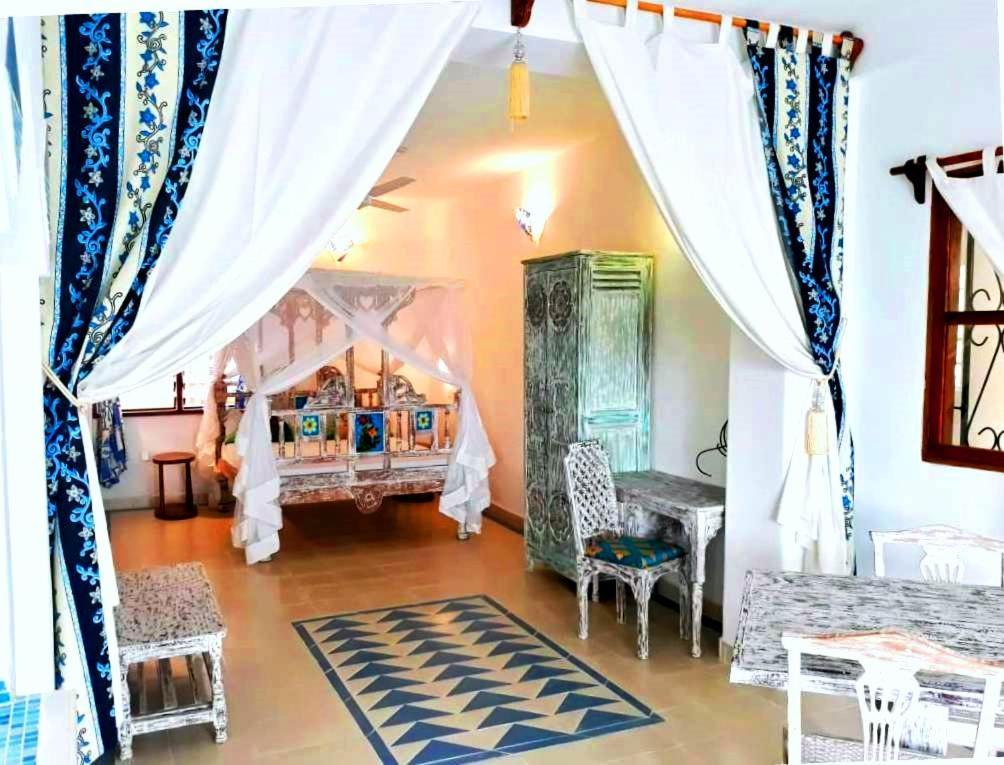 Watamu Solana Apartments Екстер'єр фото